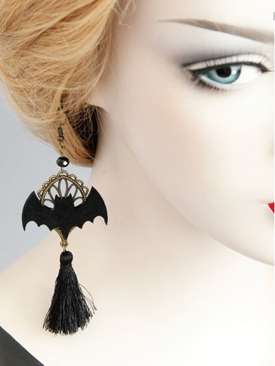 Black Retro Gothic Bat Tassel Dangle Earrings